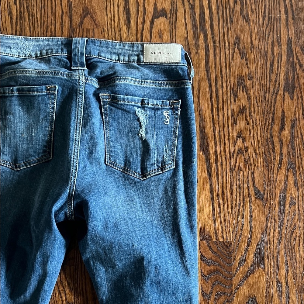 Like🆕SLINK Curvy Women's Distressed Blue Ankle Jeans Size 29/ 8 - Picture 3 of 8